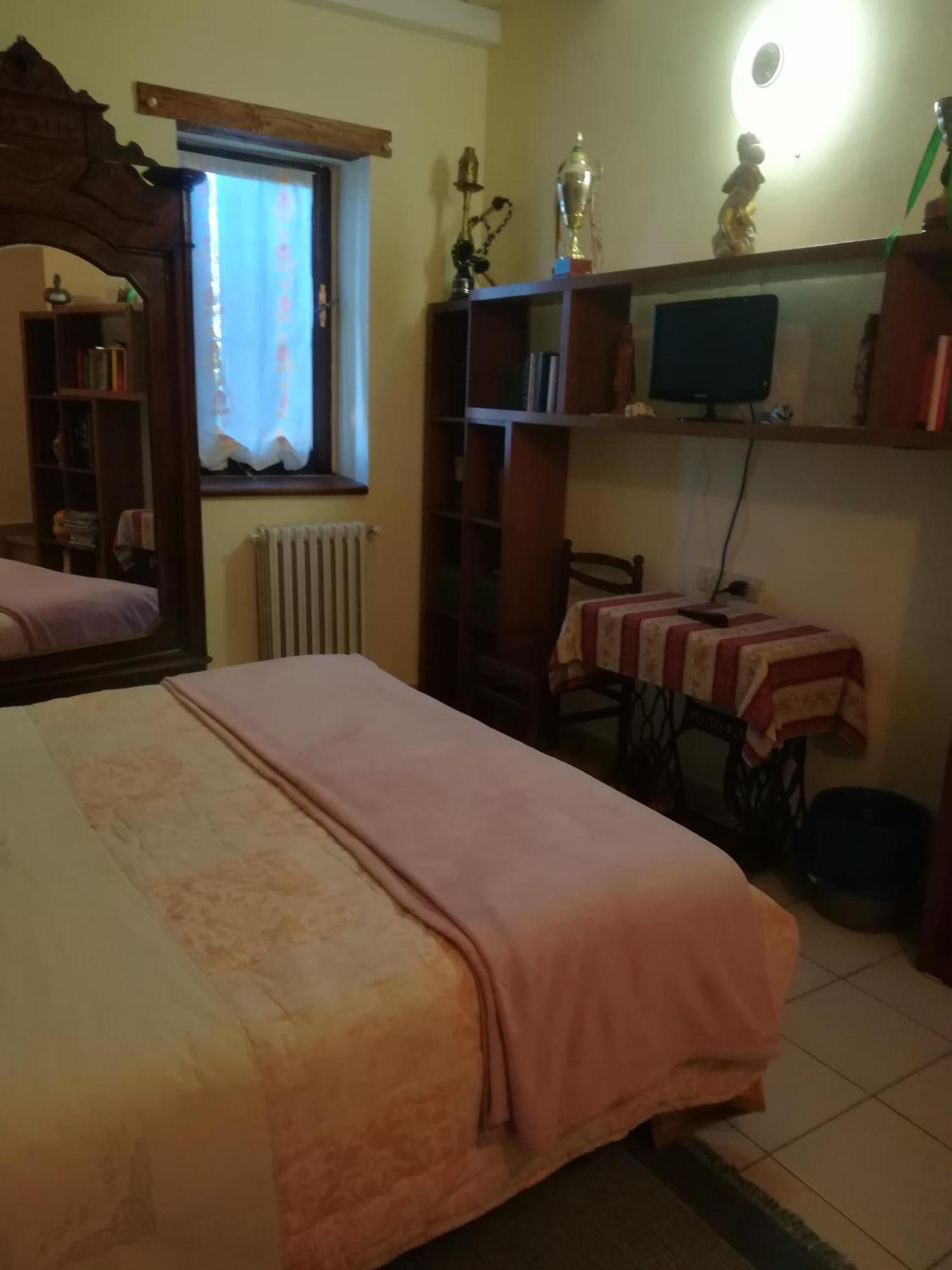 B&B San Nicola Serramazzoni ภายนอก รูปภาพ
