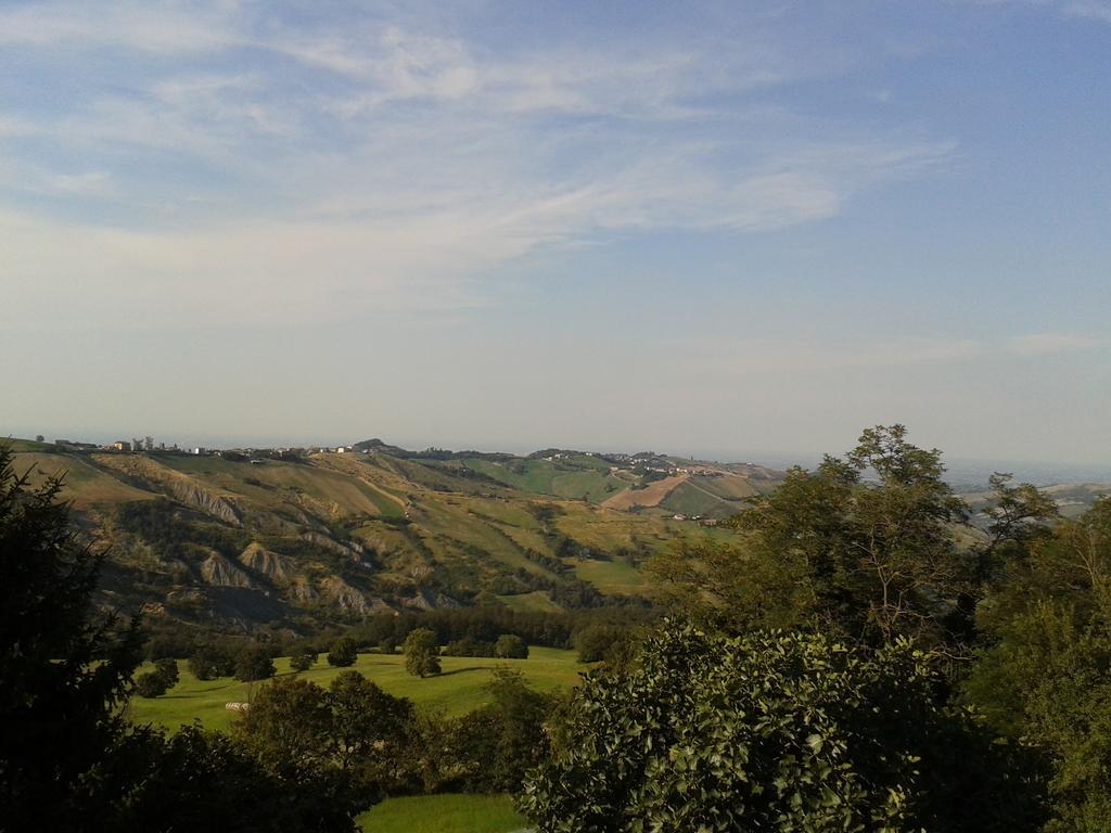 B&B San Nicola Serramazzoni ภายนอก รูปภาพ