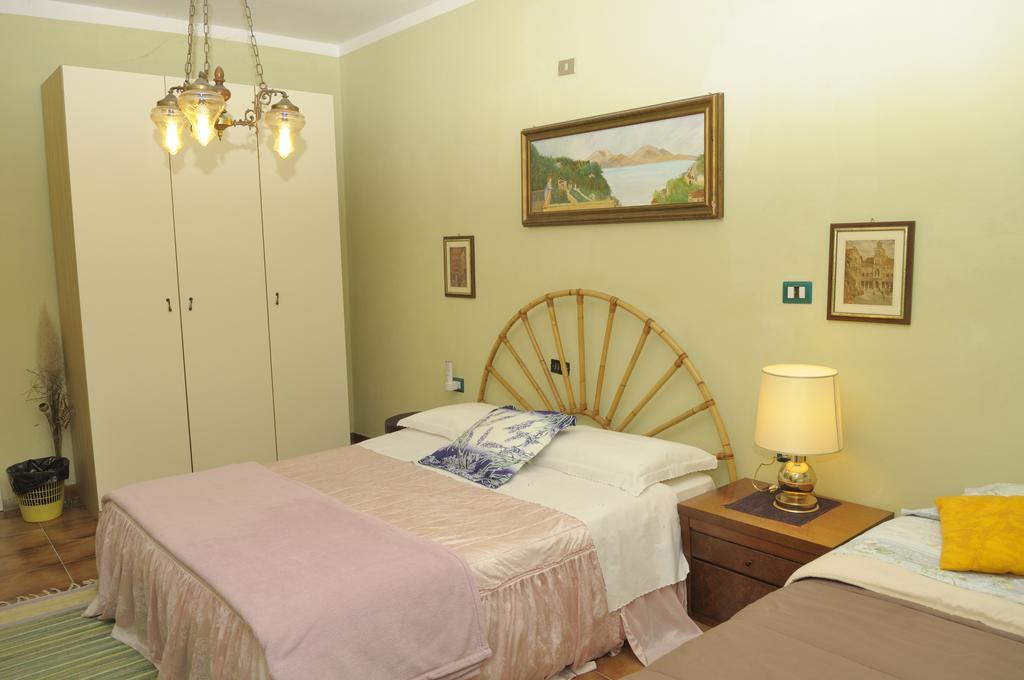 B&B San Nicola Serramazzoni ภายนอก รูปภาพ